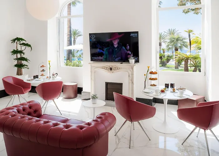 Отель Miramare The Palace 5*